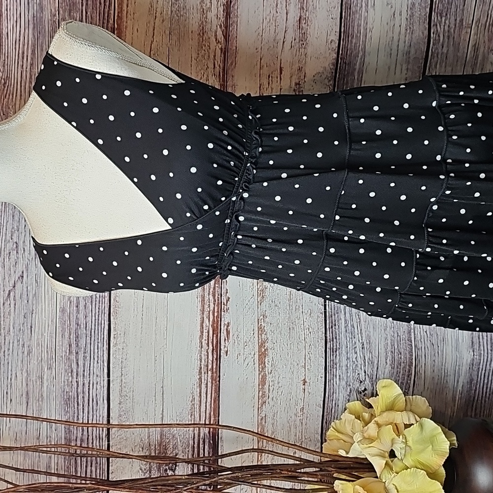 NEW STYLE & CO BLACK & WHITE LINED POLKA DOT SLEEVELESS TIERED RUFFLE SUNDRESS